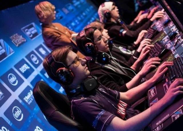 切一步吸引 切一步吸引